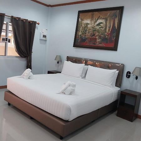 Tong Chang Resort Chumphon Esterno foto