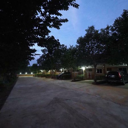 Tong Chang Resort Chumphon Esterno foto