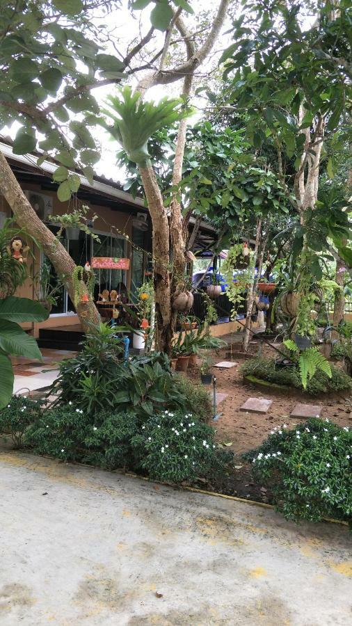 Tong Chang Resort Chumphon Esterno foto